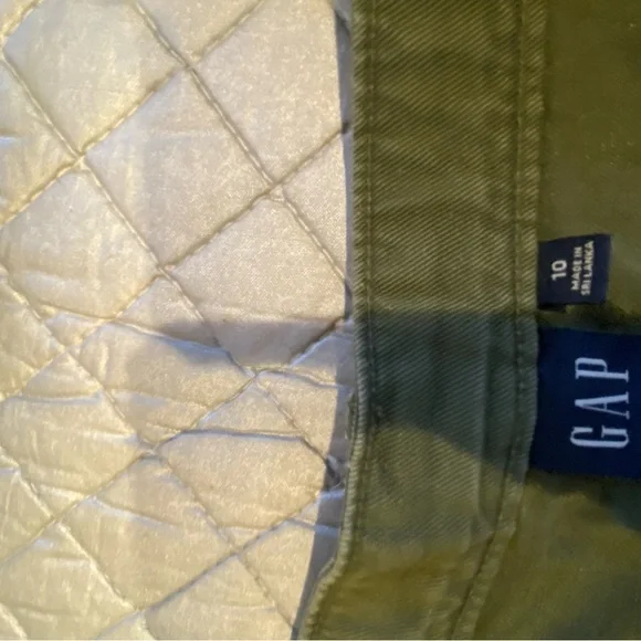 GAP Green Cargo Skirt with Utility Design​ - Picture 7 of 7